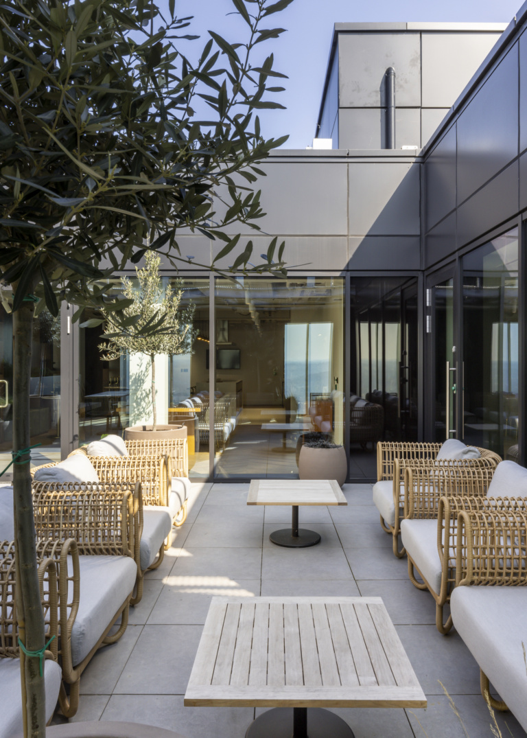 build to rent roof terrace