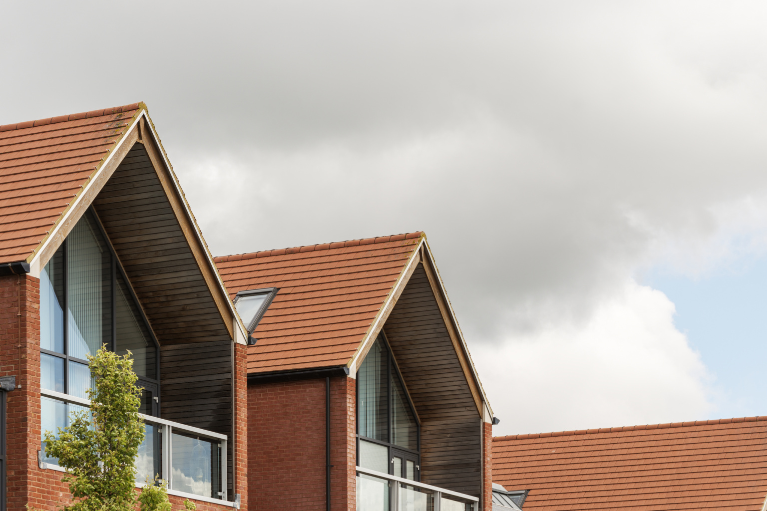 distinctive elevation that also shaded the large windows that maximise daylight